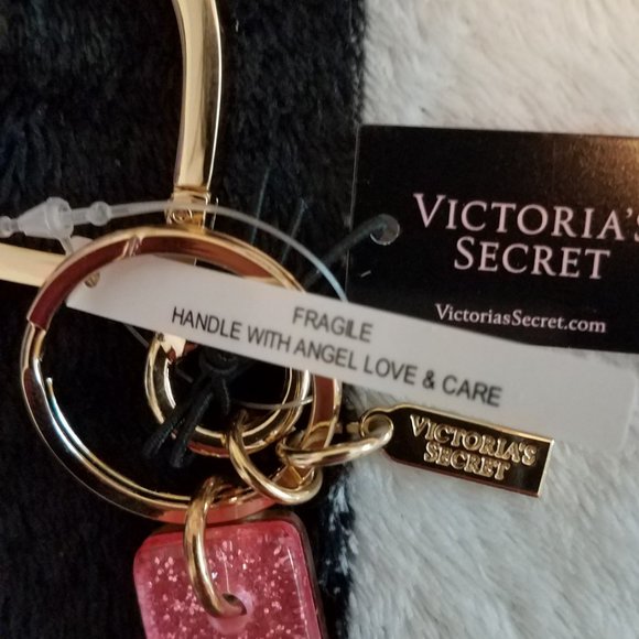 VICTORIA'S SECRET Sparkle Pink/Gold Bag Charm Initial Letter U - Picture 7 of 7